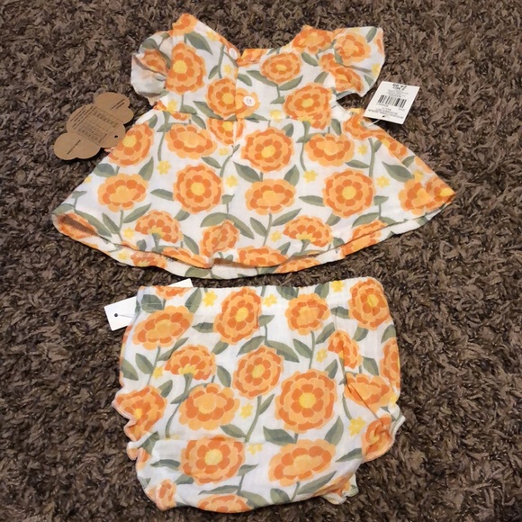 Two Piece Flower Set - Picture 5 of 6